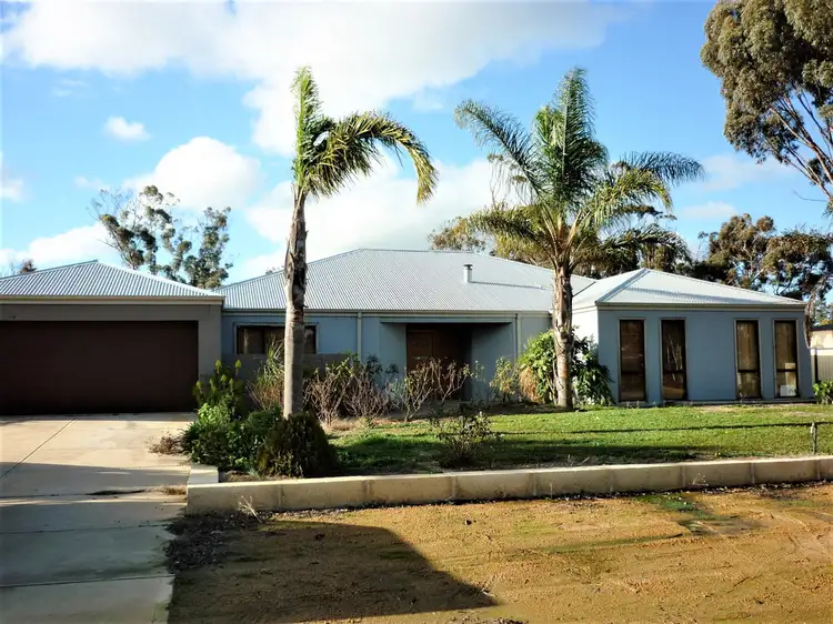40 Keith Street, Broomehill Village WA 6318