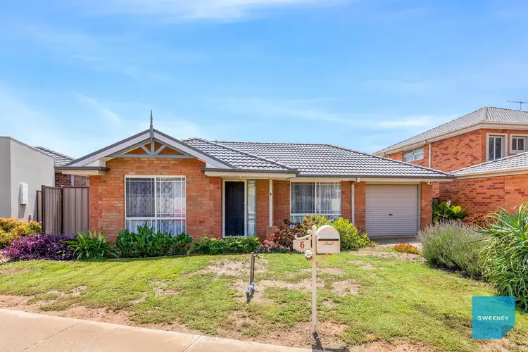 6 Scullin Road, Burnside Heights VIC 3023