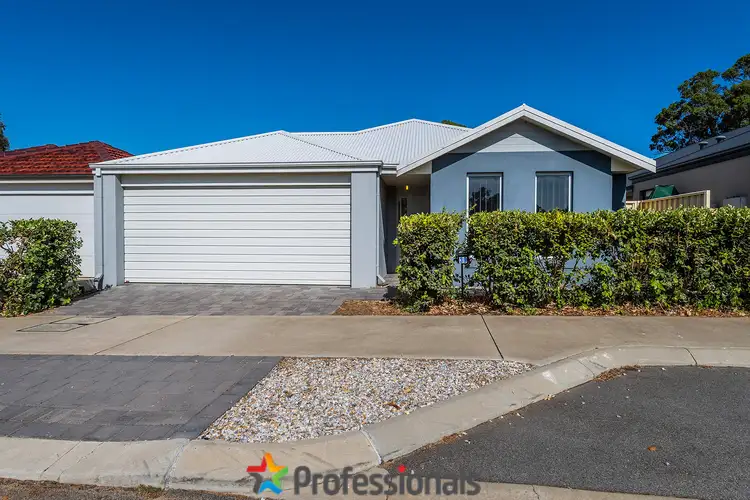 39 Warburton Trail, Lakelands WA 6180