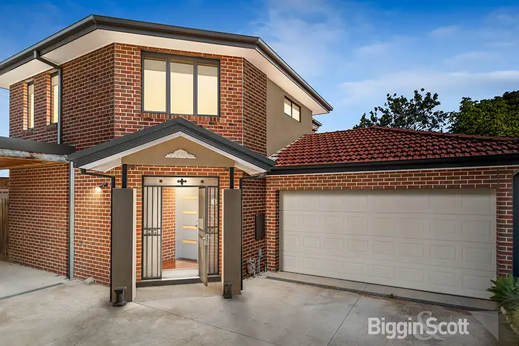 2/196 Haughton Road, Oakleigh South VIC 3167