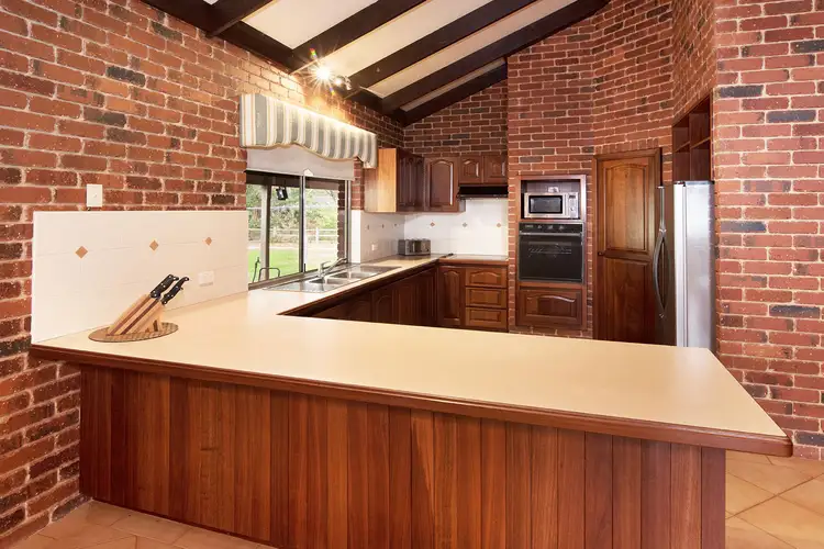 33 Kalgaritch Avenue, West Busselton WA 6280
