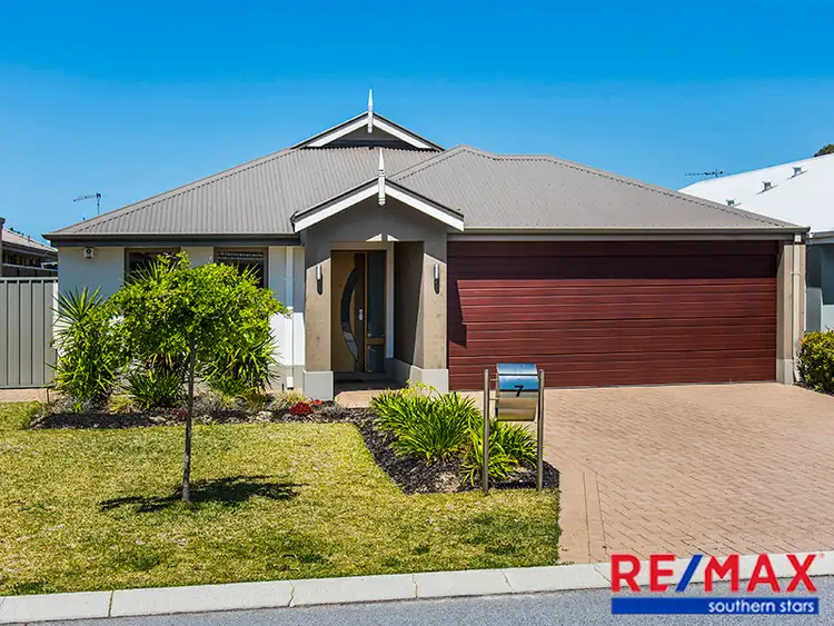 7 Blacksmith Street, Queens Park WA 6107