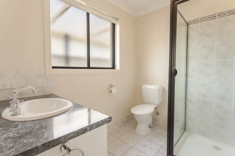 Fifth view of Homely house listing, 17 Birkdale Terrace, Wodonga VIC 3690