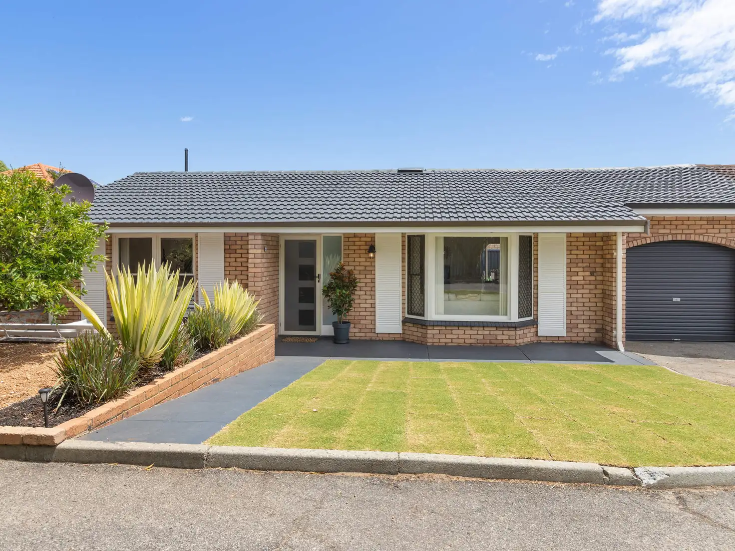 Main view of Homely villa listing, 4/5 Bridges Road, Melville WA 6156