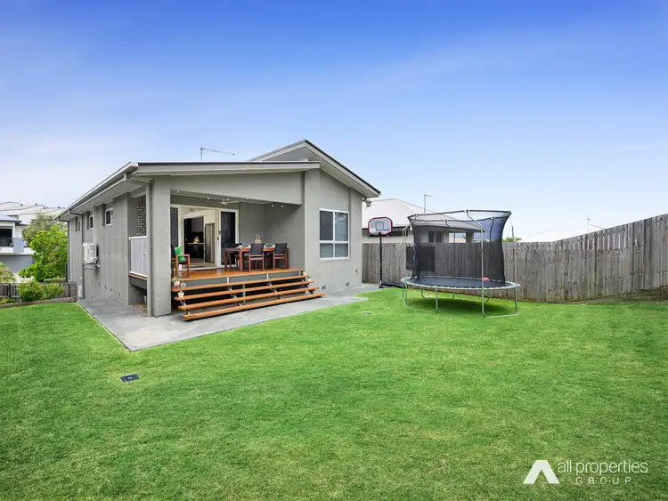 18 Oakmoss Drive, Springfield Lakes QLD 4300