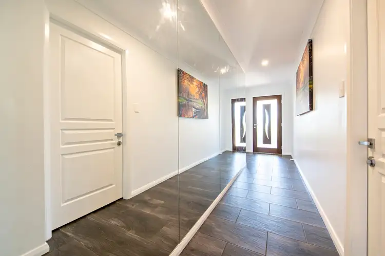 Fifth view of Homely house listing, 6 Waterfall Crescent, Dubbo NSW 2830