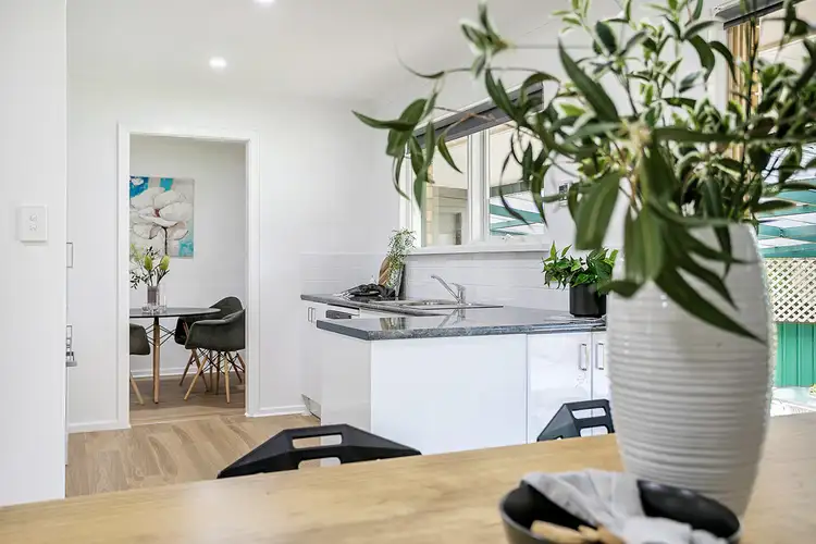 10 Mary Street, Happy Valley SA 5159