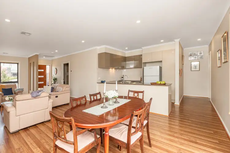28 Finemore Street, Coombs ACT 2611