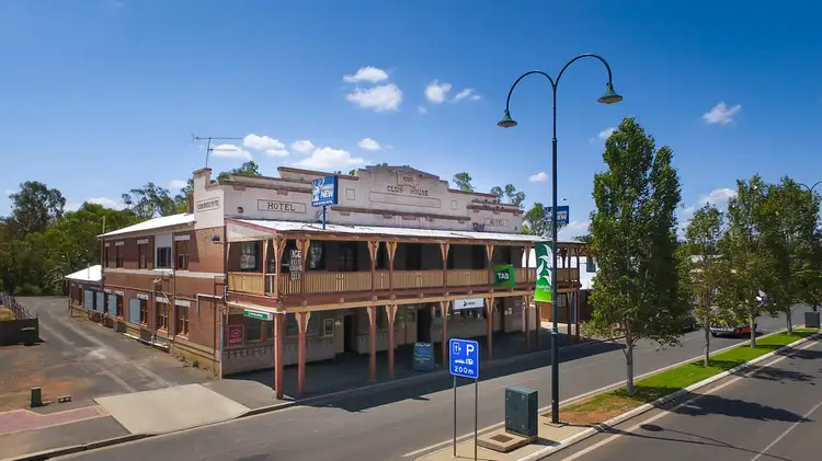 147 High Street, Hillston NSW 2675