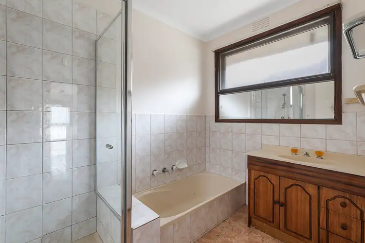 Fifth view of Homely house listing, 12 Bellarine Court, Keysborough VIC 3173