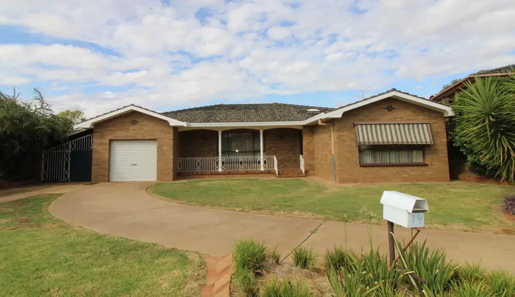Main view of Homely house listing, 19 Hoad Street, Griffith NSW 2680