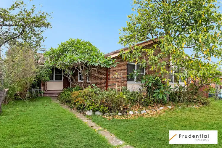 22 Hillcrest Avenue, Moorebank NSW 2170