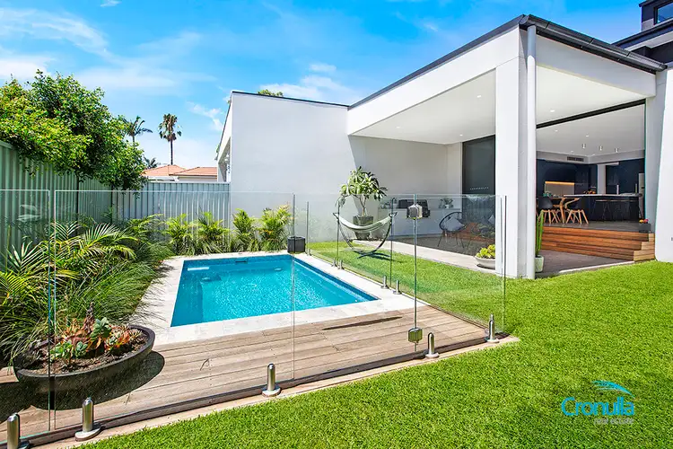 15b Frobisher Ave, Caringbah NSW 2229