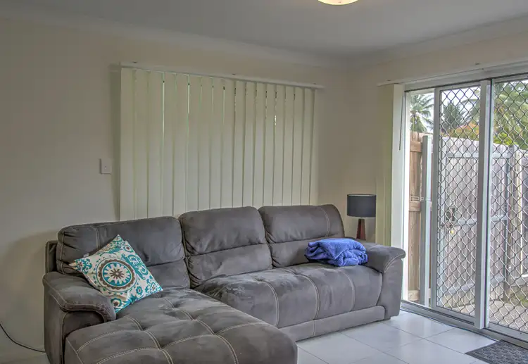 Fifth view of Homely unit listing, 2/33 Ontario Parade, Andergrove QLD 4740