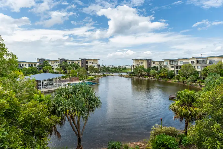 334/3 Pendraat Parade, Hope Island QLD 4212