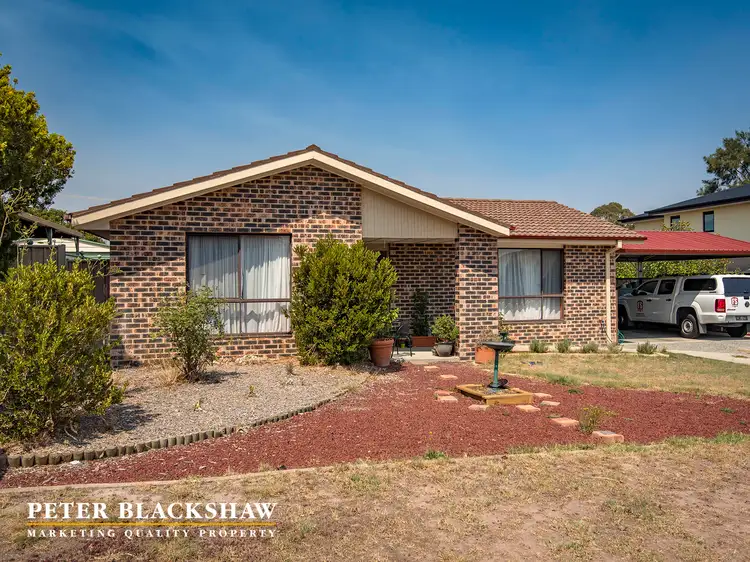 8 Fenston Place, Gilmore ACT 2905