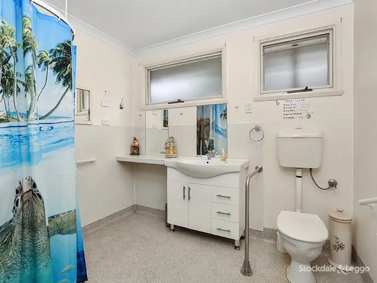 Fifth view of Homely house listing, 4/271 Roslyn Road, Highton VIC 3216