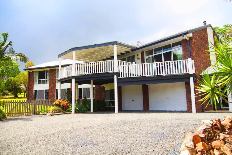 6 Balmoral Court, Urraween QLD 4655