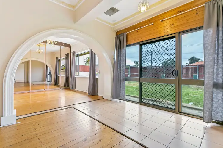 Fourth view of Homely house listing, 554 Regency Road, Broadview SA 5083