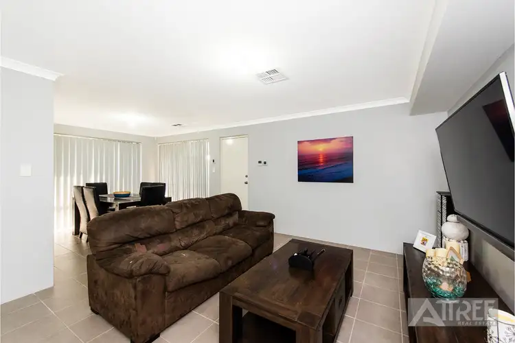 Seventh view of Homely house listing, 10 Worcester Bend, Piara Waters WA 6112