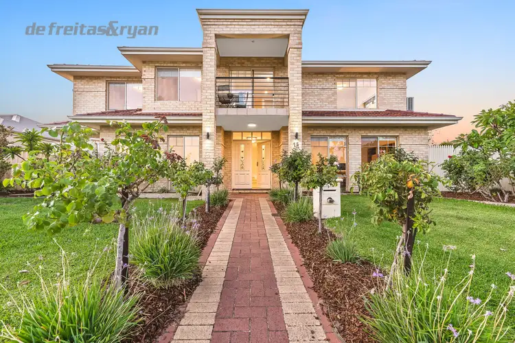 15 Tranquil Gardens, Atwell WA 6164