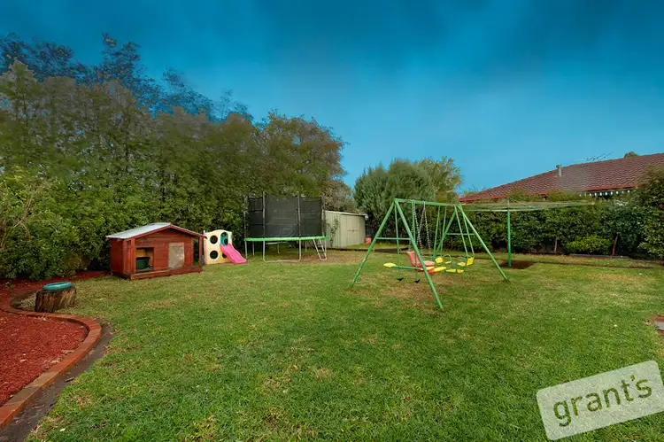 Fifth view of Homely house listing, 4 Jason Close, Berwick VIC 3806