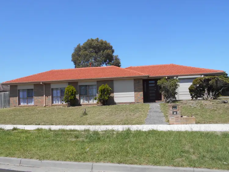 Main view of Homely house listing, 1 Alma Court, Endeavour Hills VIC 3802
