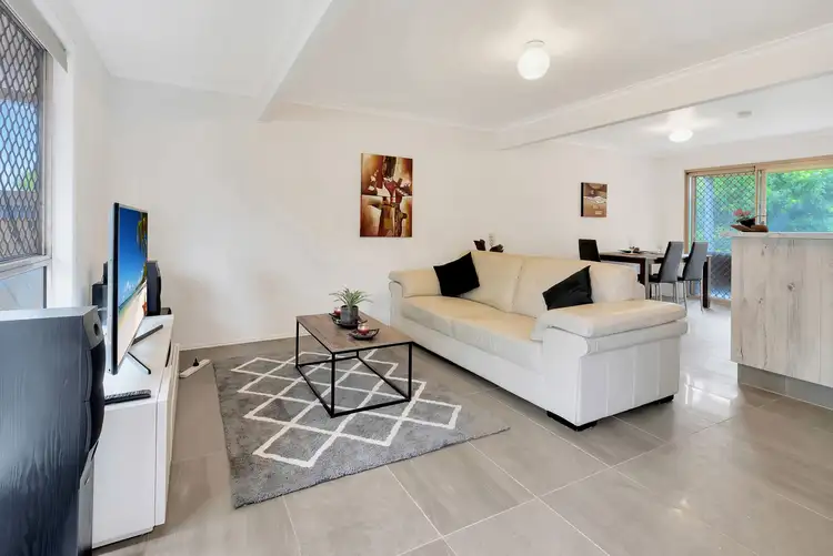 20/63 Olsen Ave, Labrador QLD 4215