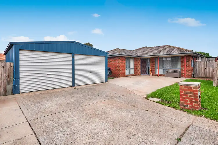 5 Nyah Place, Cranbourne West VIC 3977