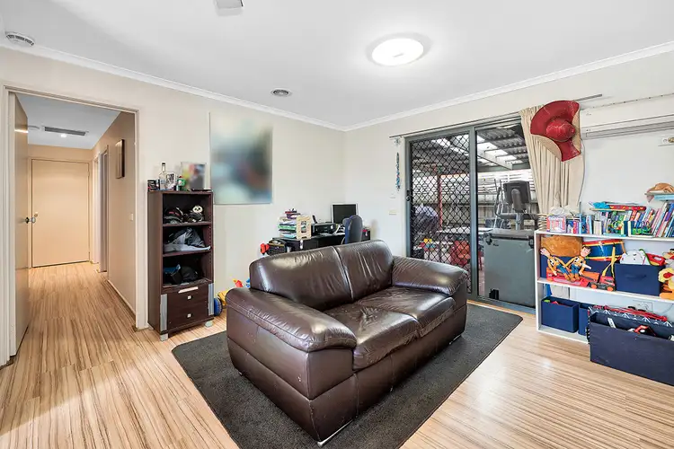 Sixth view of Homely house listing, 5 Nyah Place, Cranbourne West VIC 3977