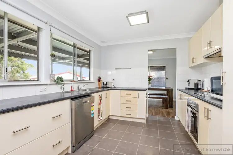 Fifth view of Homely house listing, 15 Young Close, Thornton NSW 2322