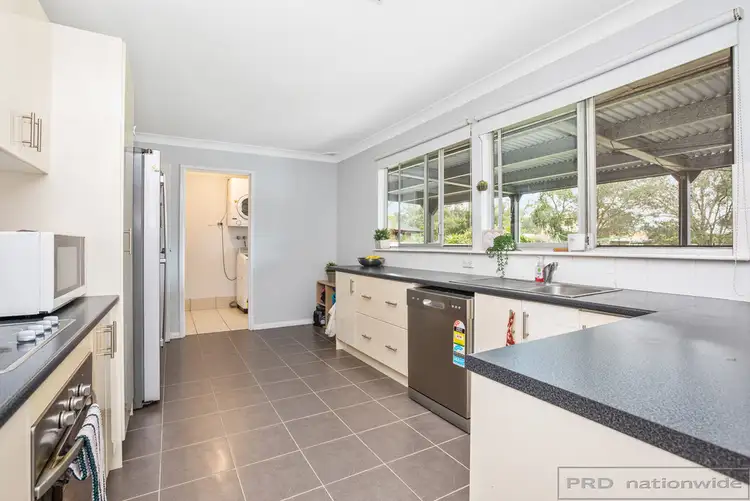 Sixth view of Homely house listing, 15 Young Close, Thornton NSW 2322
