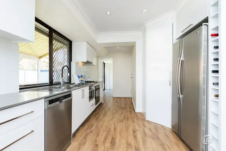 Fifth view of Homely house listing, 2 Moondarra Circle, South Lake WA 6164