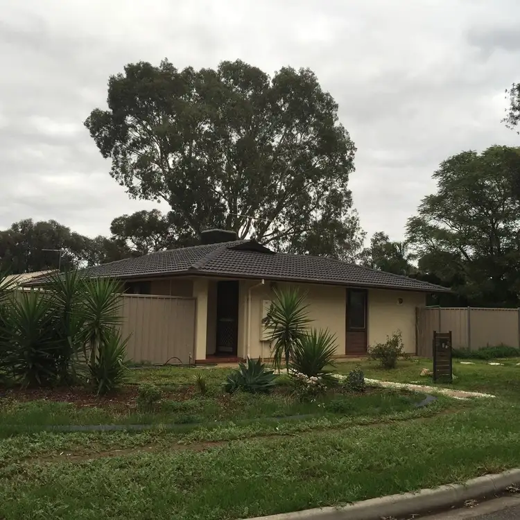 1 Doris Court
