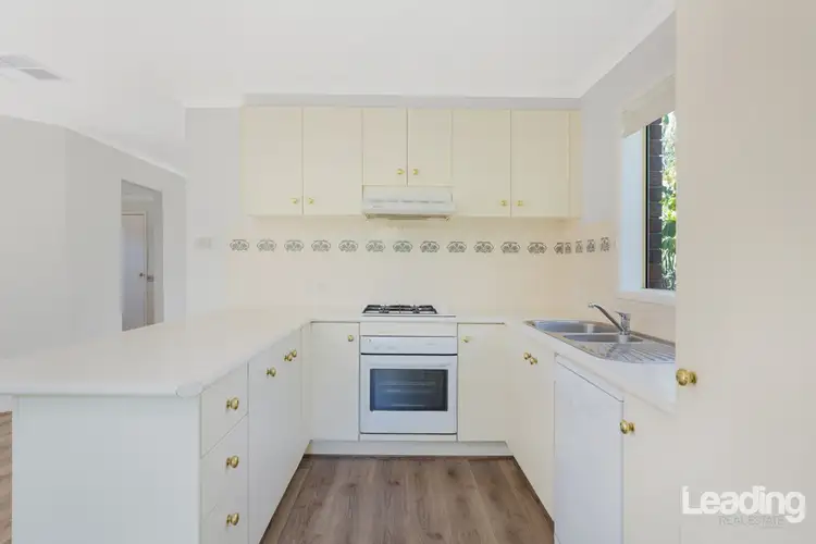 Fifth view of Homely house listing, 2 Cherry Hills Court, Sunbury VIC 3429