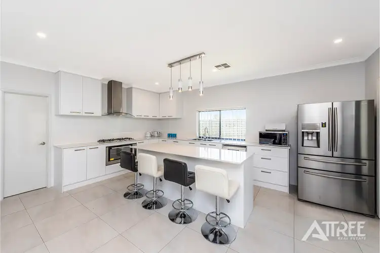 24 Mandalup Road, Haynes WA 6112