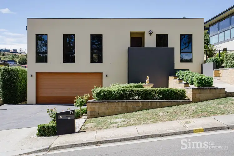17 Leonard Street, South Launceston TAS 7249