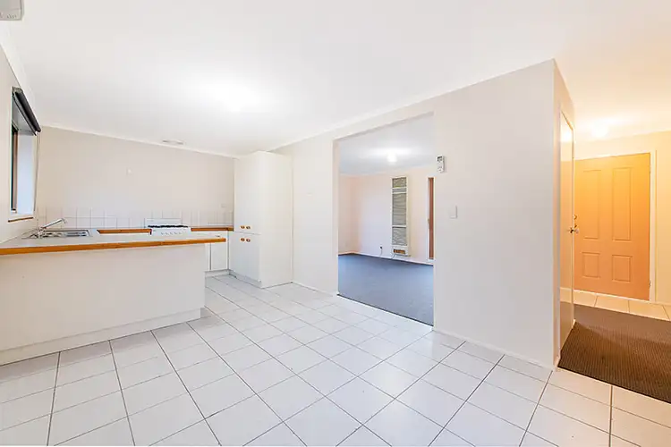 Fifth view of Homely house listing, 5 Tinara Court, Cranbourne North VIC 3977