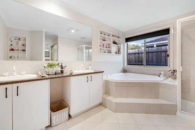Sixth view of Homely house listing, 5 Tad Court, Cranbourne North VIC 3977