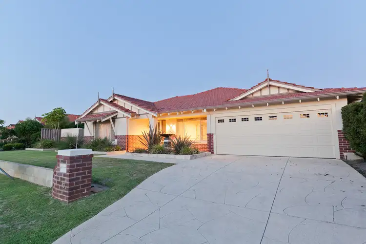 12 Eastwood Parade, Canning Vale WA 6155