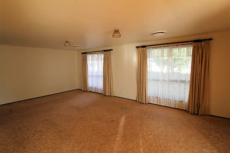 Sixth view of Homely house listing, 1 Muir Place, Griffith NSW 2680