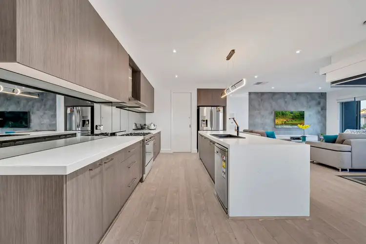 Fifth view of Homely house listing, 2 Gallantry Avenue, Craigieburn VIC 3064