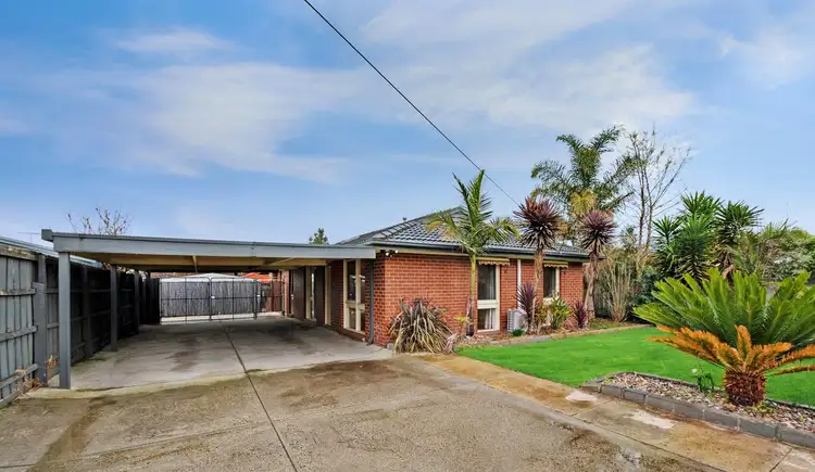 1 Mark Court, Hampton Park VIC 3976