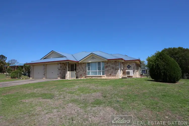 10 Parklea Drive
