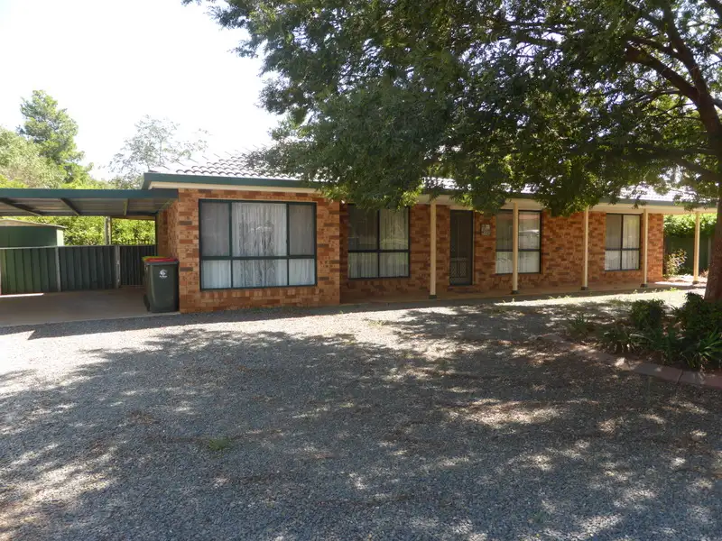 Main view of Homely house listing, 10 Hazelbank Avenue, Parkes NSW 2870