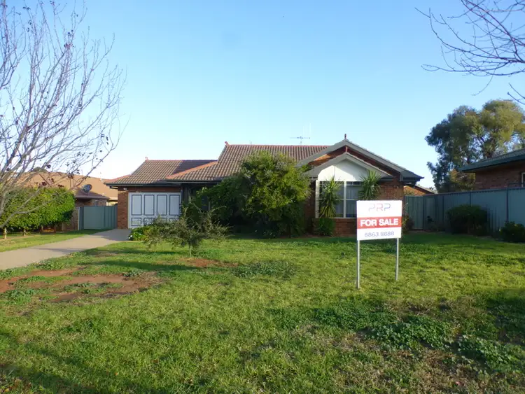 5 Golden Bar Drive, Parkes NSW 2870