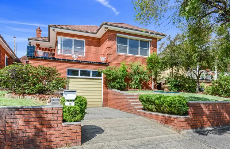 18 Lees Road, Kingsgrove NSW 2208