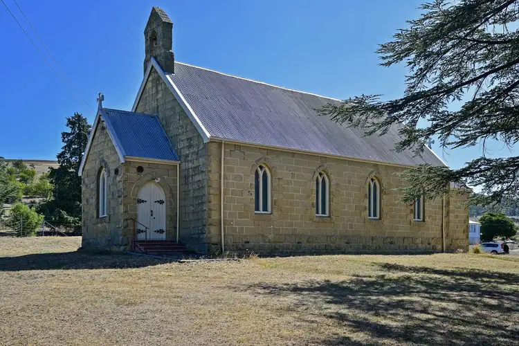 7 Richmond Street (formerly St James' Church), Colebrook TAS 7027