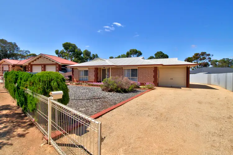 4 Tomlinson Court, Loxton SA 5333