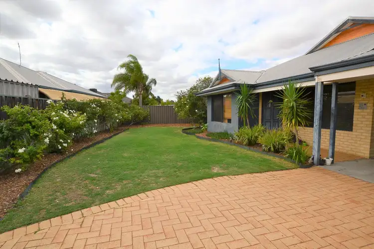 26 Flora Valley Grove, Ellenbrook WA 6069
